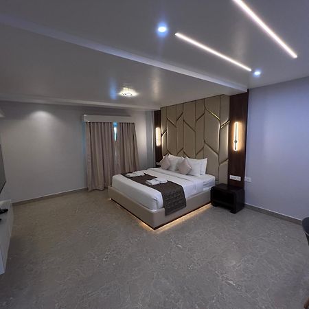 Silver Stone Park Resort, Kovilpatti Exterior photo
